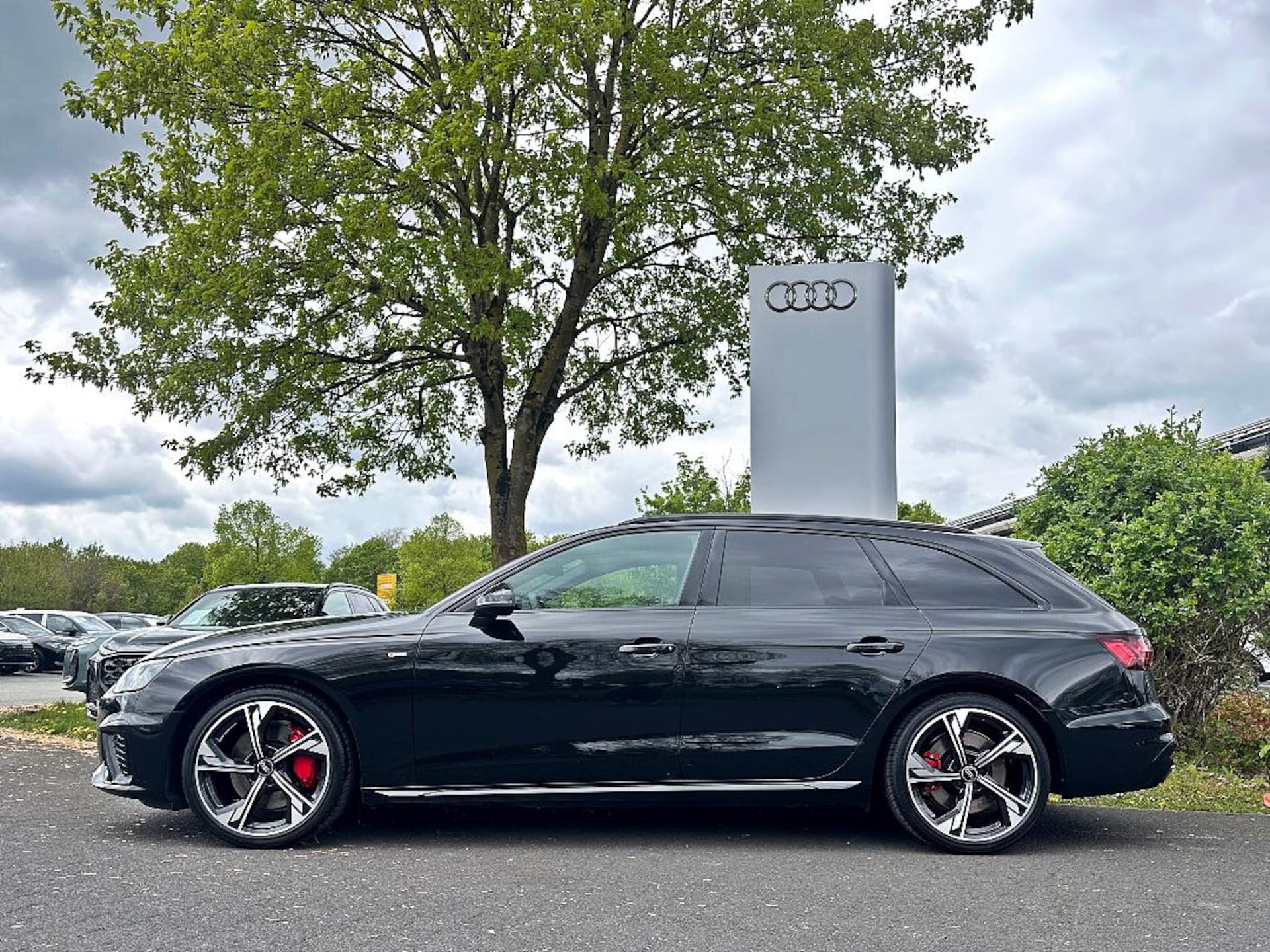 Audi A4 Avant S line