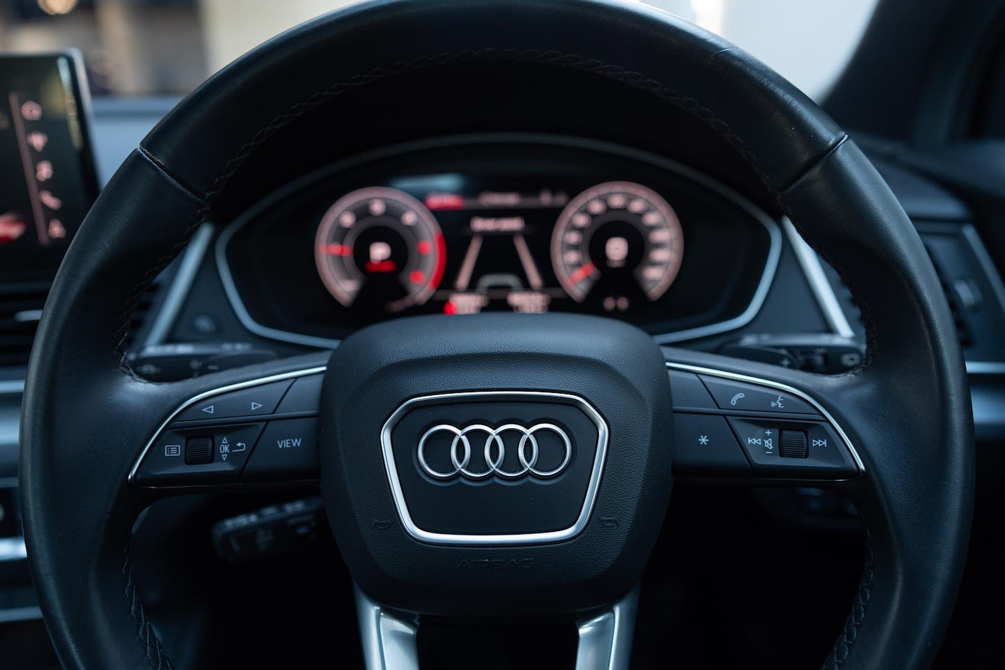 Image about Audi Q5 Sport 40 TDI quattro S tronic