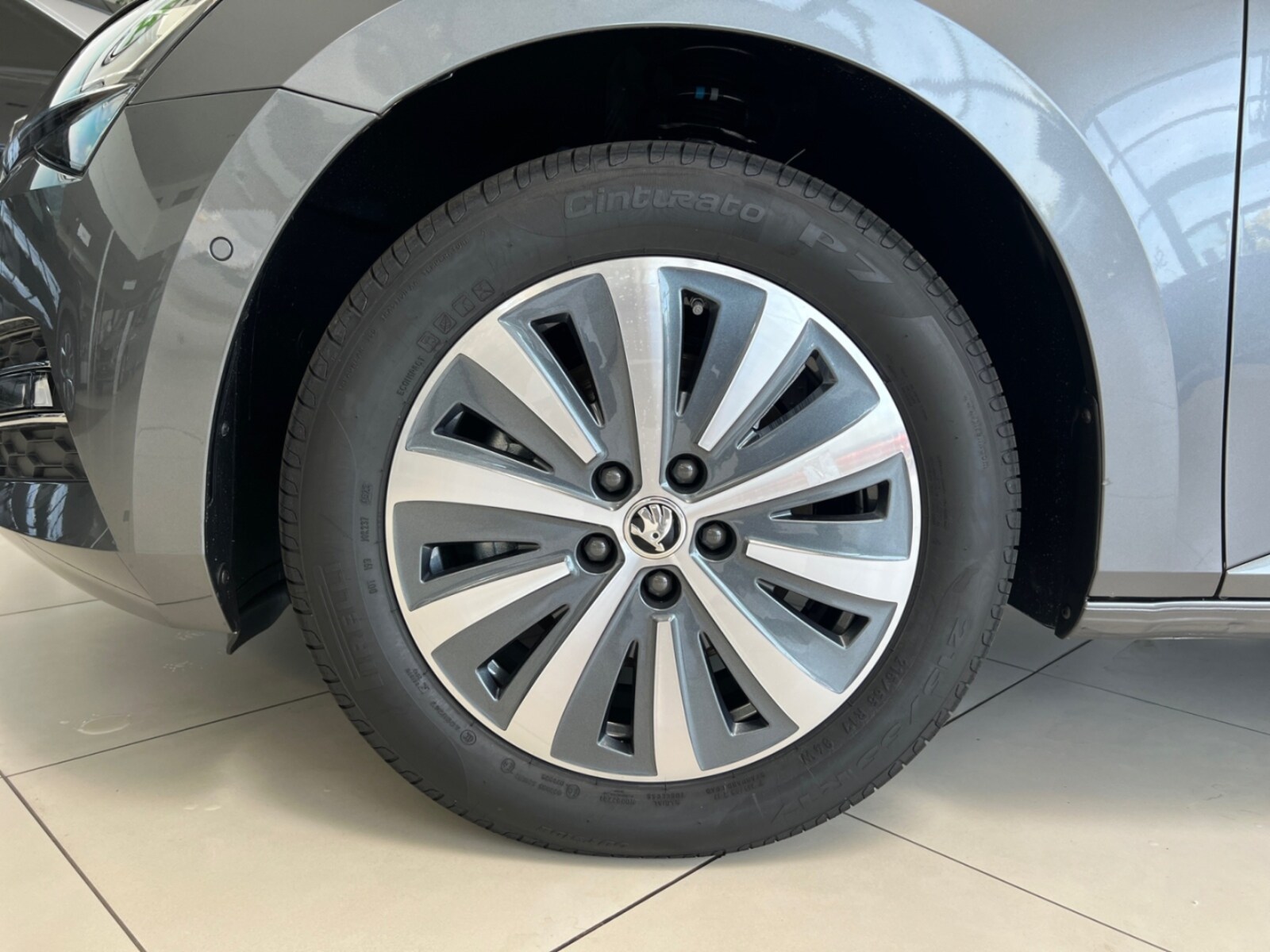 Škoda Superb Combi – Bild 14