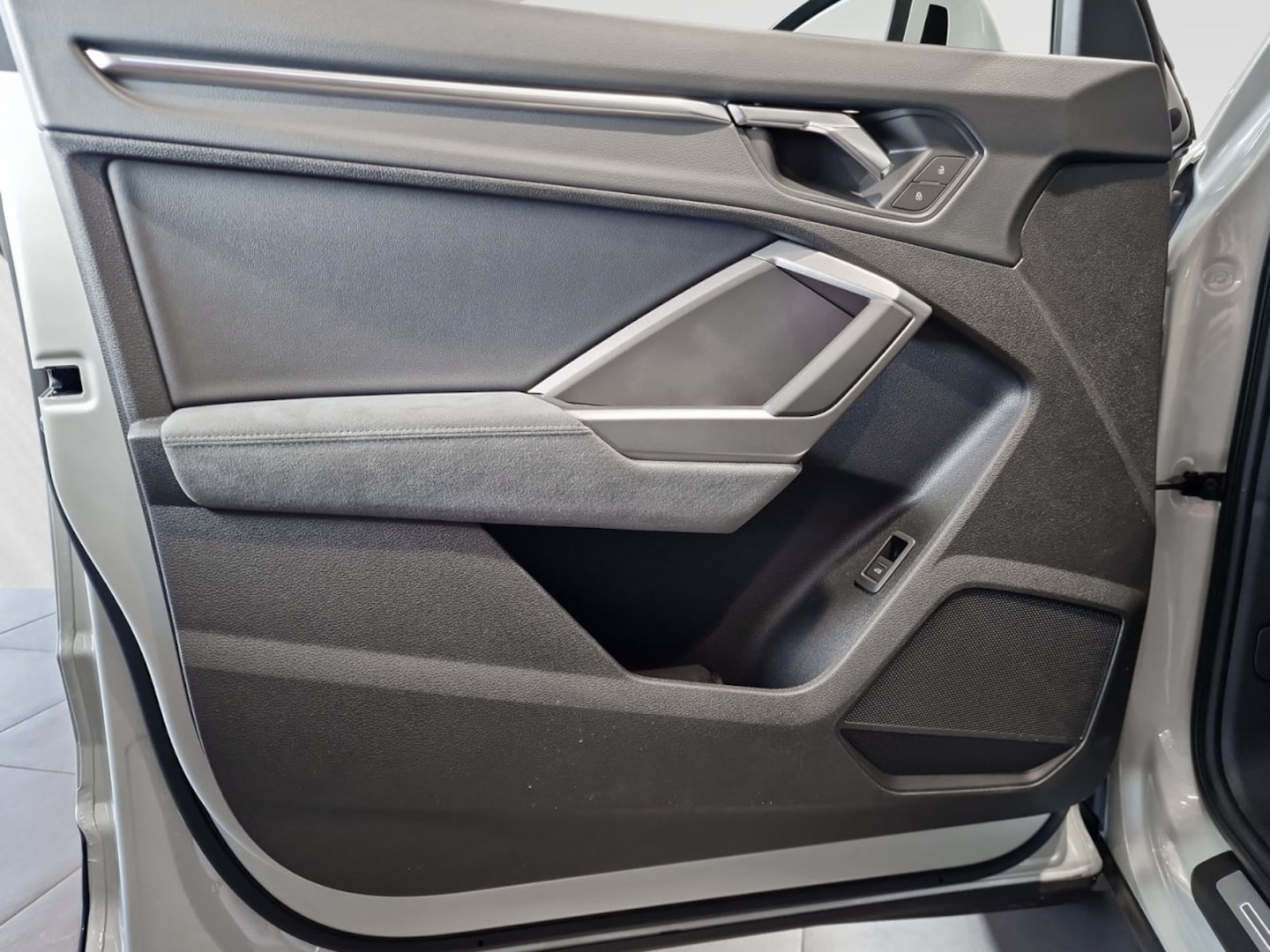 Bild über Audi Q3 Sportback 35 TFSI S tronic - für weitere Informationen kontaktieren Sie den Audi Partner