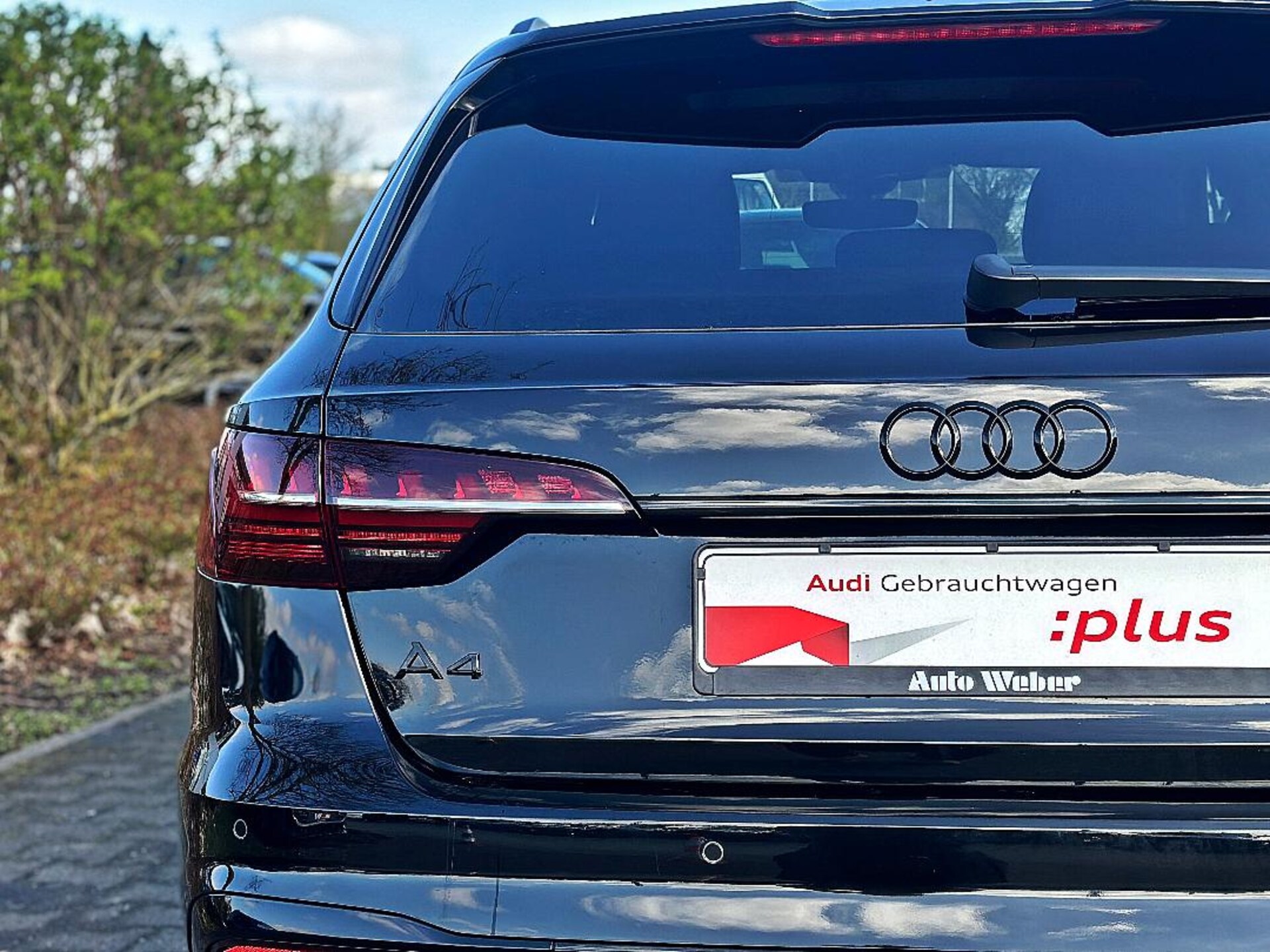 Audi A4 Avant S line