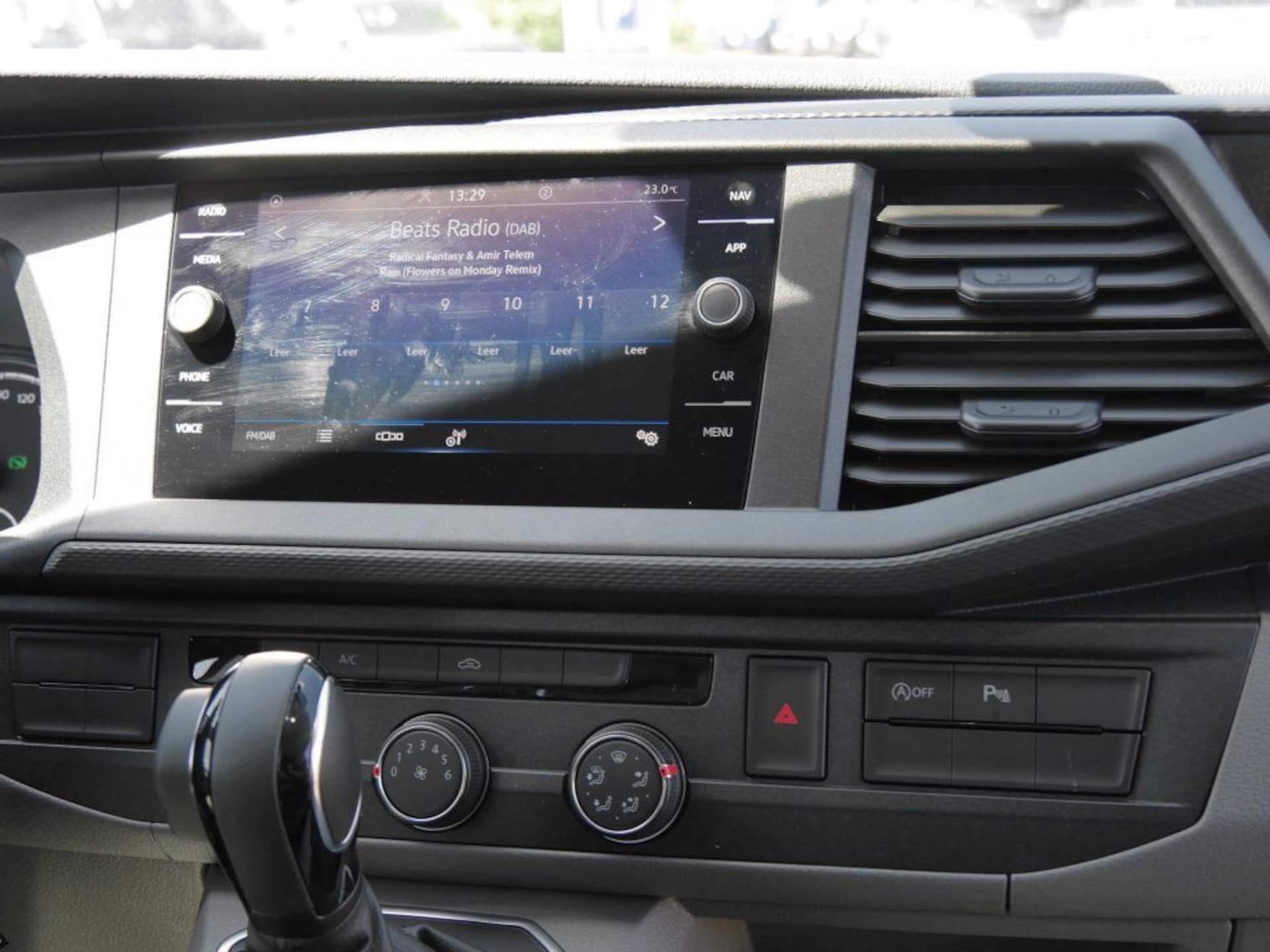 Volkswagen T6.1 Transporter Kasten langer Radstand