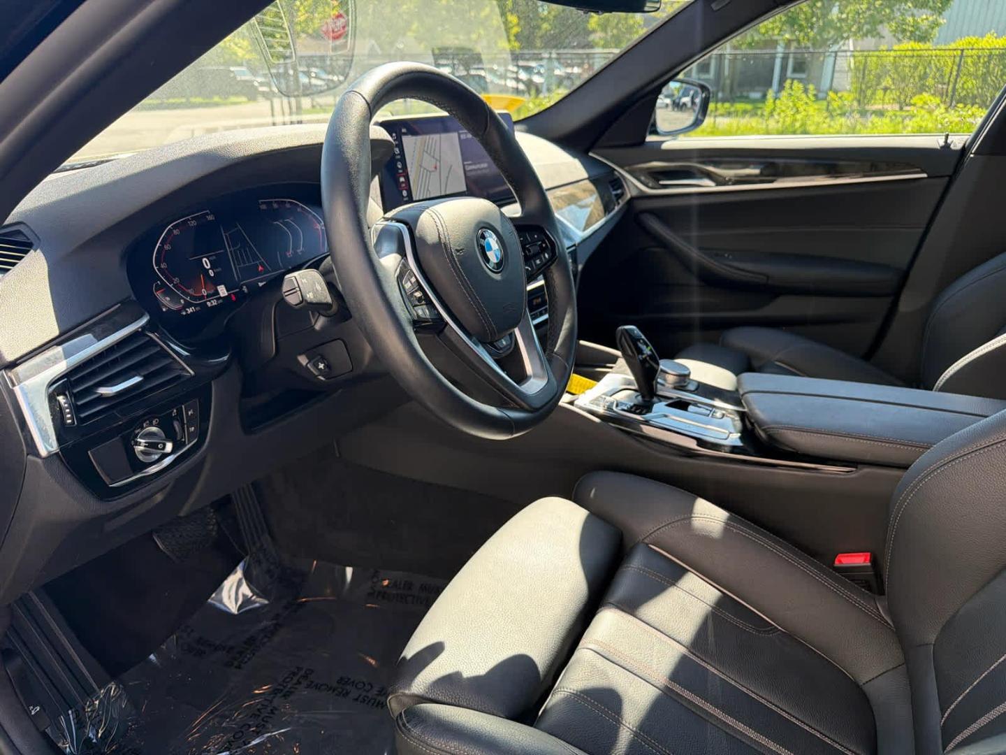 2021 BMW 5 Series 540i - Photo 17