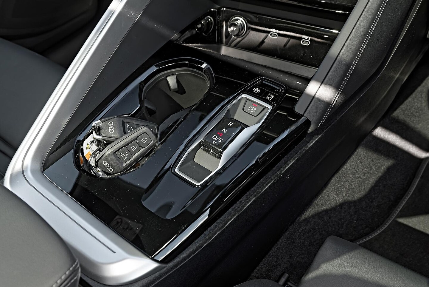 Image about Audi Q5 Sportback TDI quattro 150 kW sport