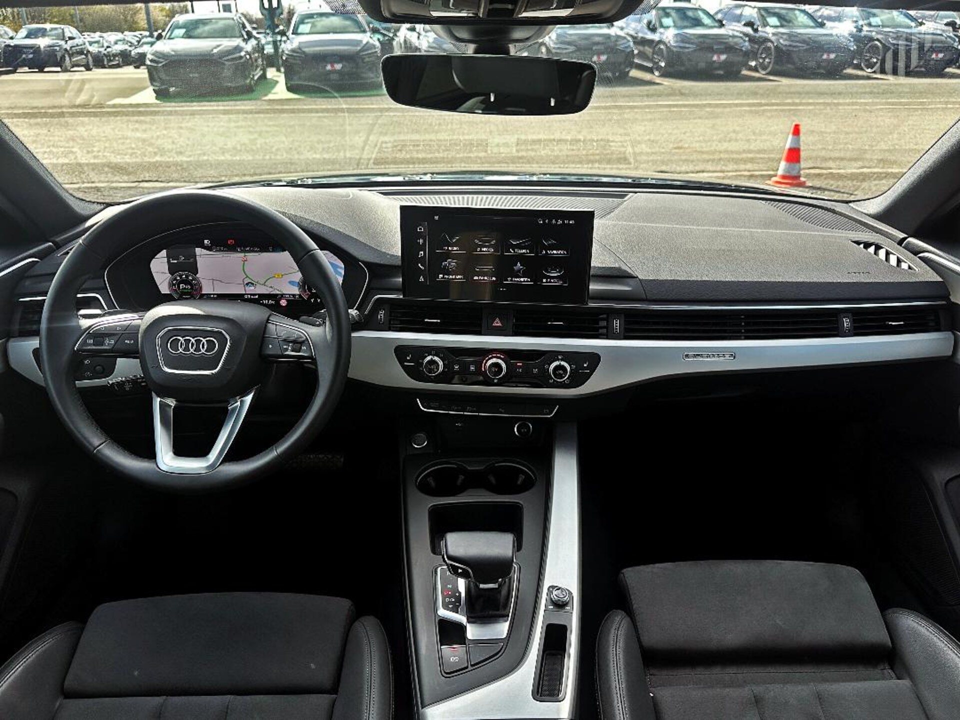 Audi A4 Avant S line