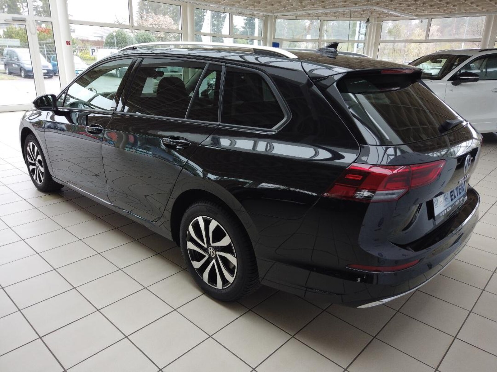 Volkswagen Golf Variant – Bild 2