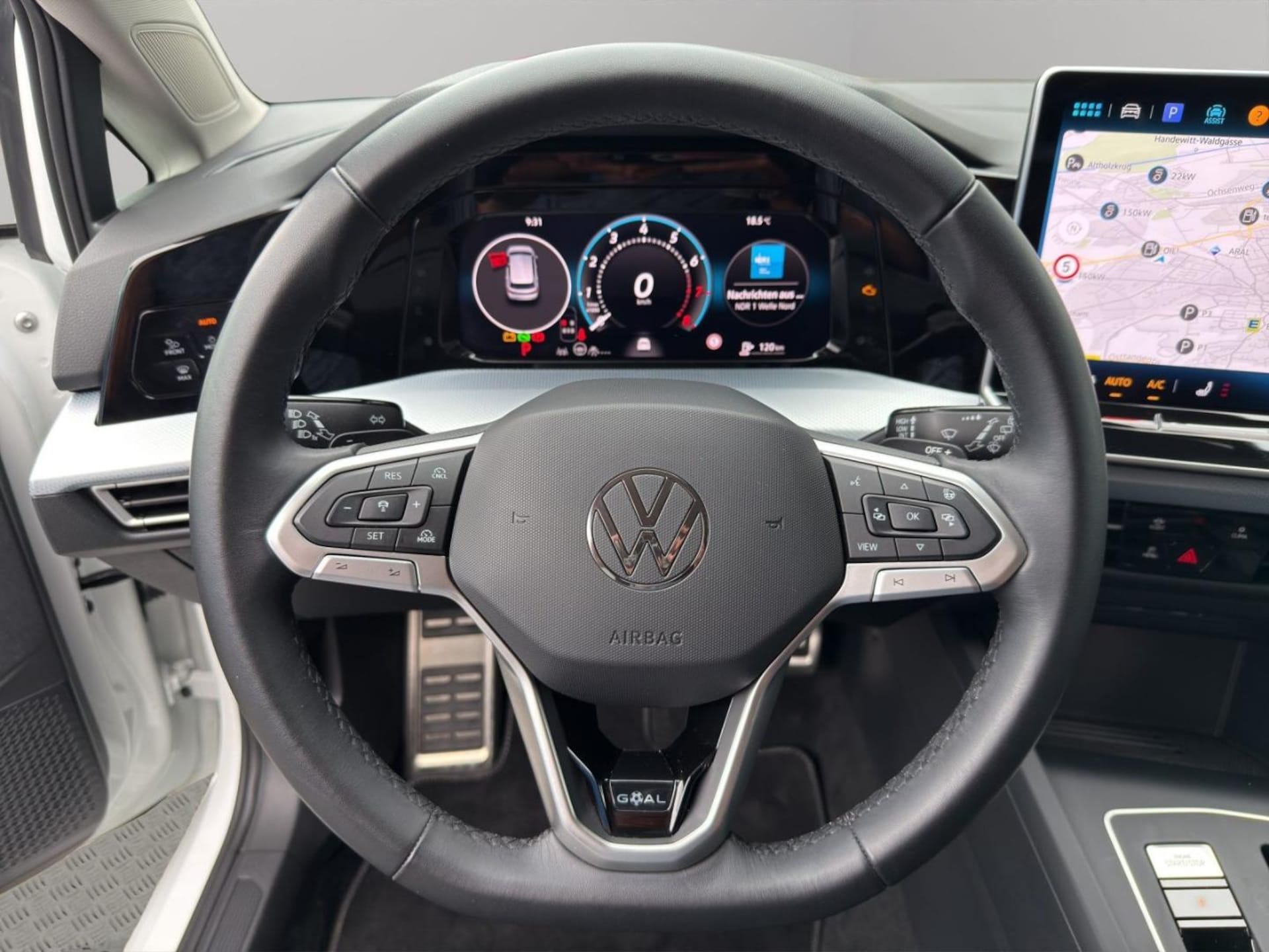 Volkswagen Golf Life