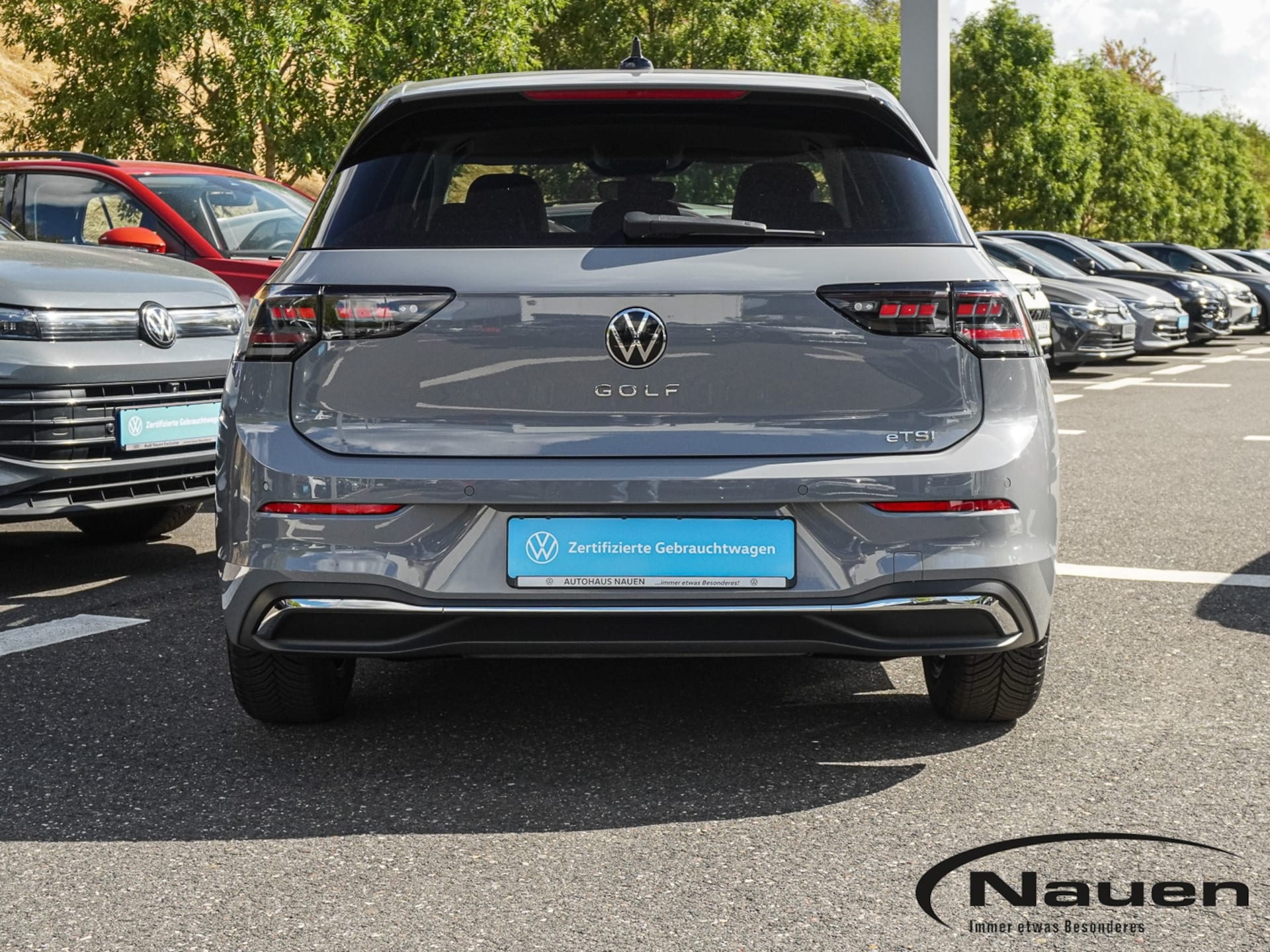 Volkswagen Golf Life