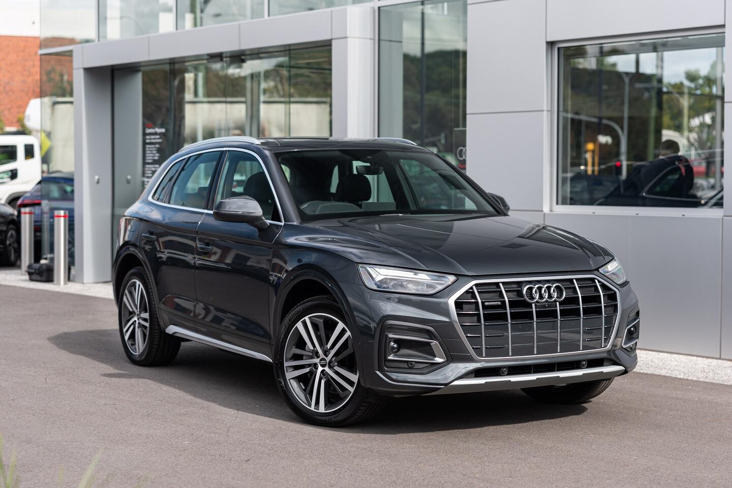 Image about Audi Q5 Sport 40 TDI quattro S tronic
