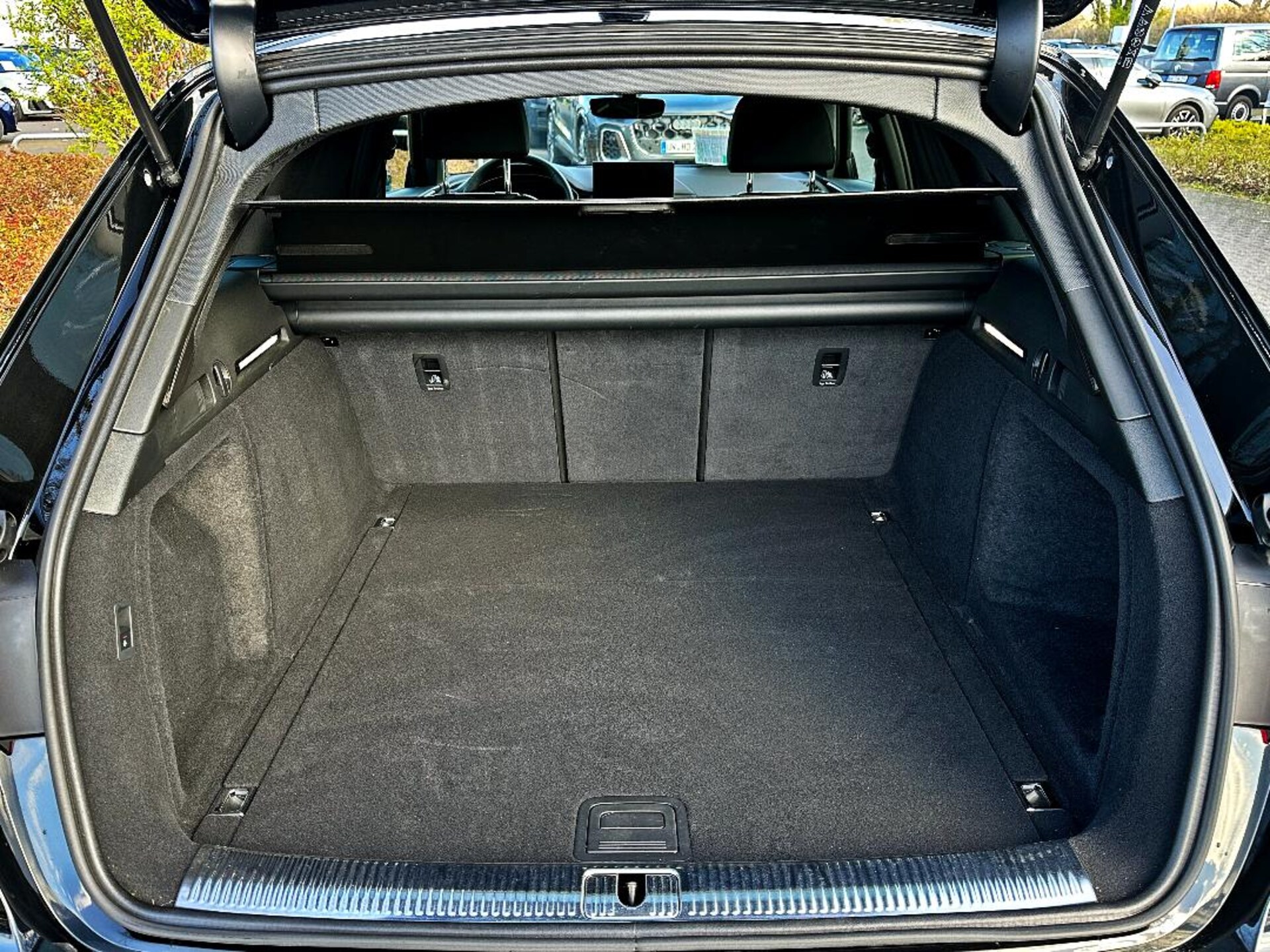 Audi A4 Avant S line