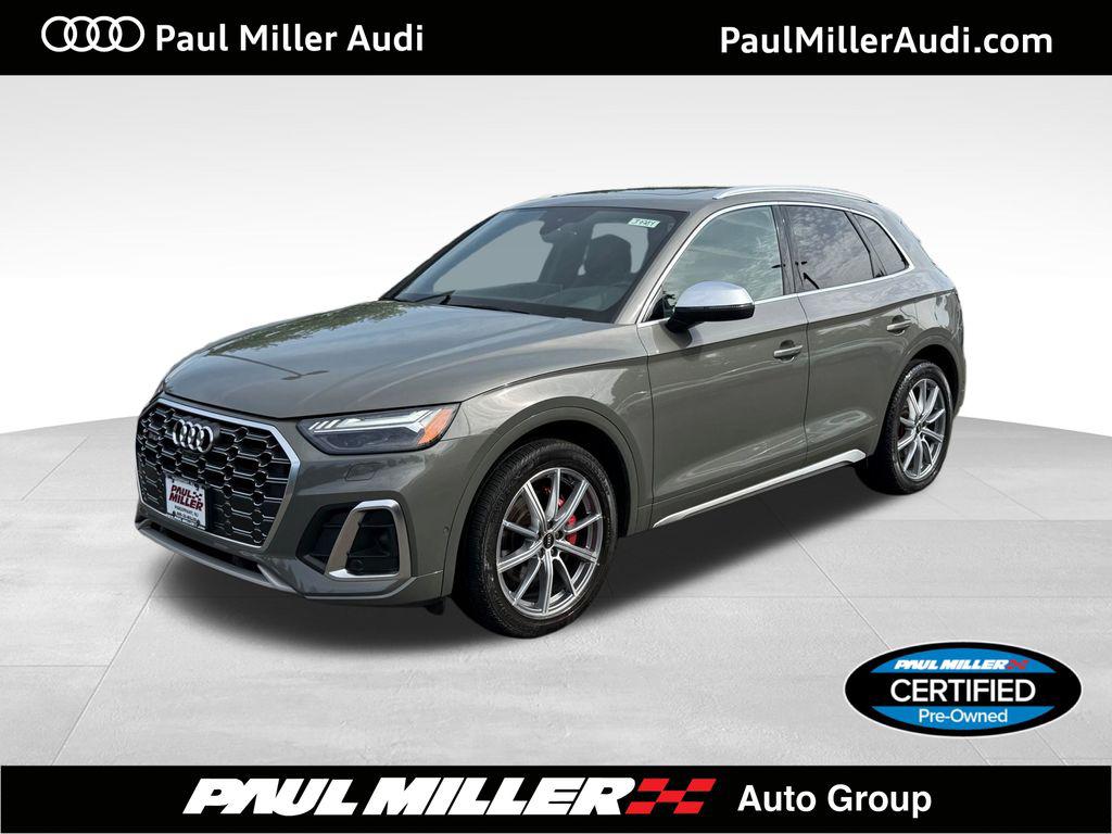 2023 Audi SQ5 Prestige's photo