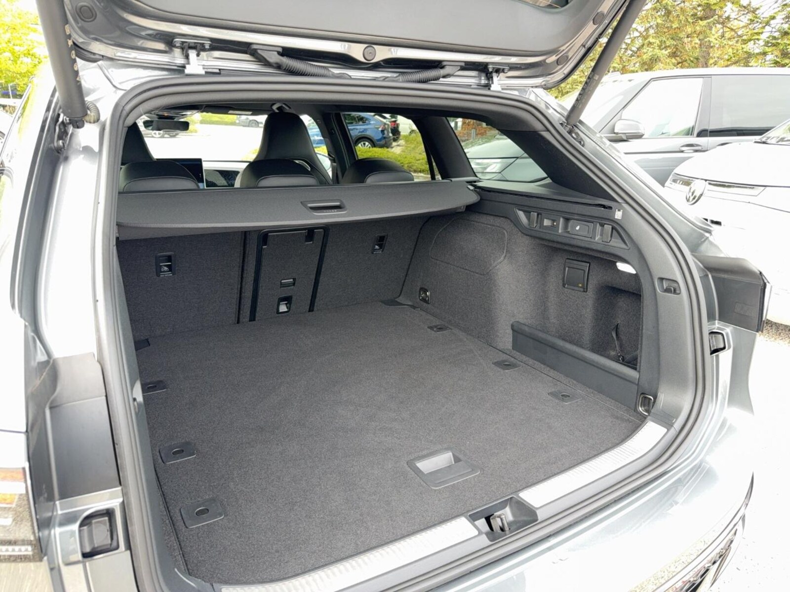 Volkswagen Passat – Bild 12