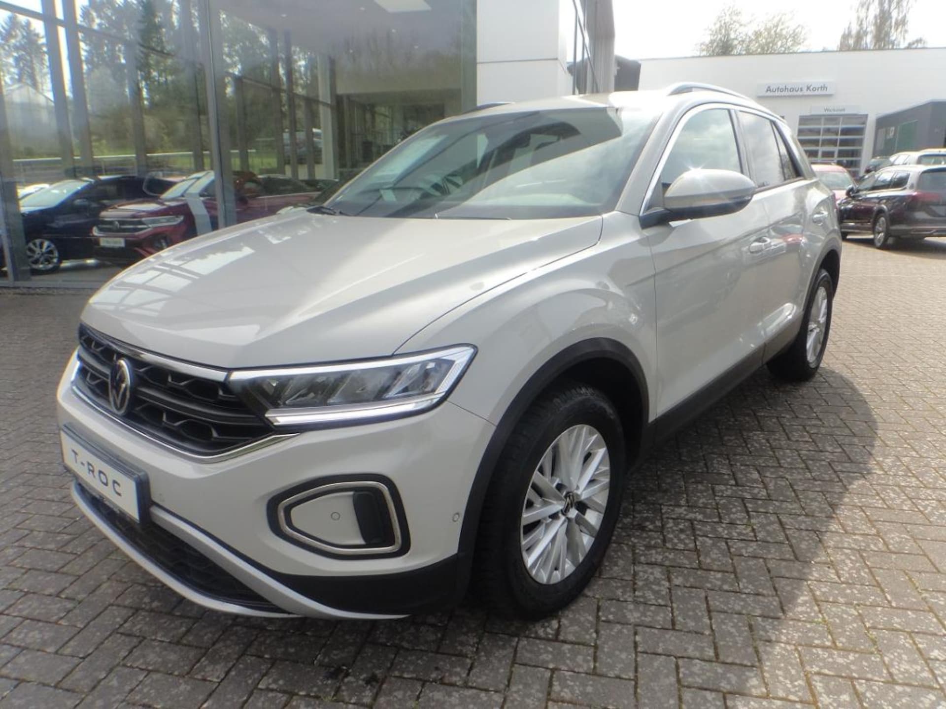 Volkswagen T-Roc Life