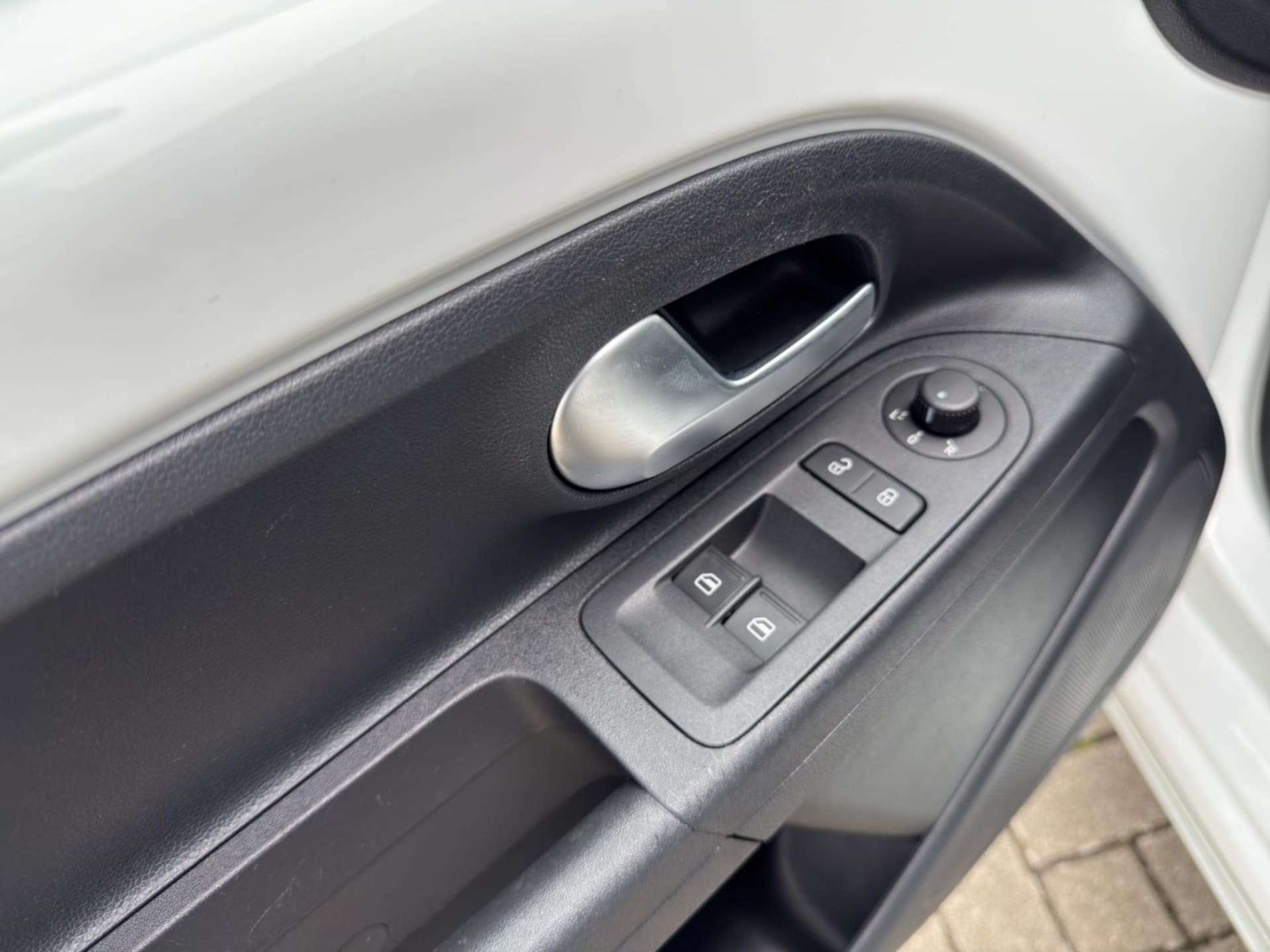 Volkswagen e-up! UNITED