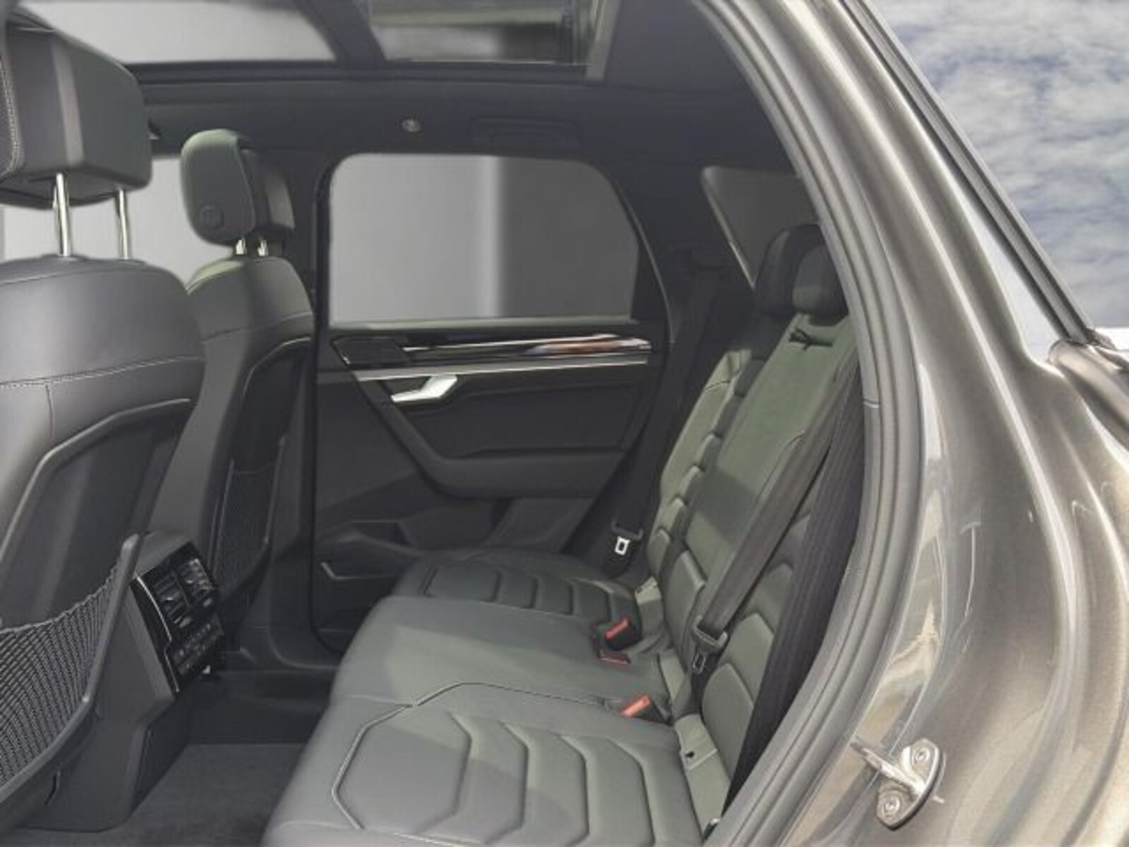 Volkswagen Touareg – Bild 16