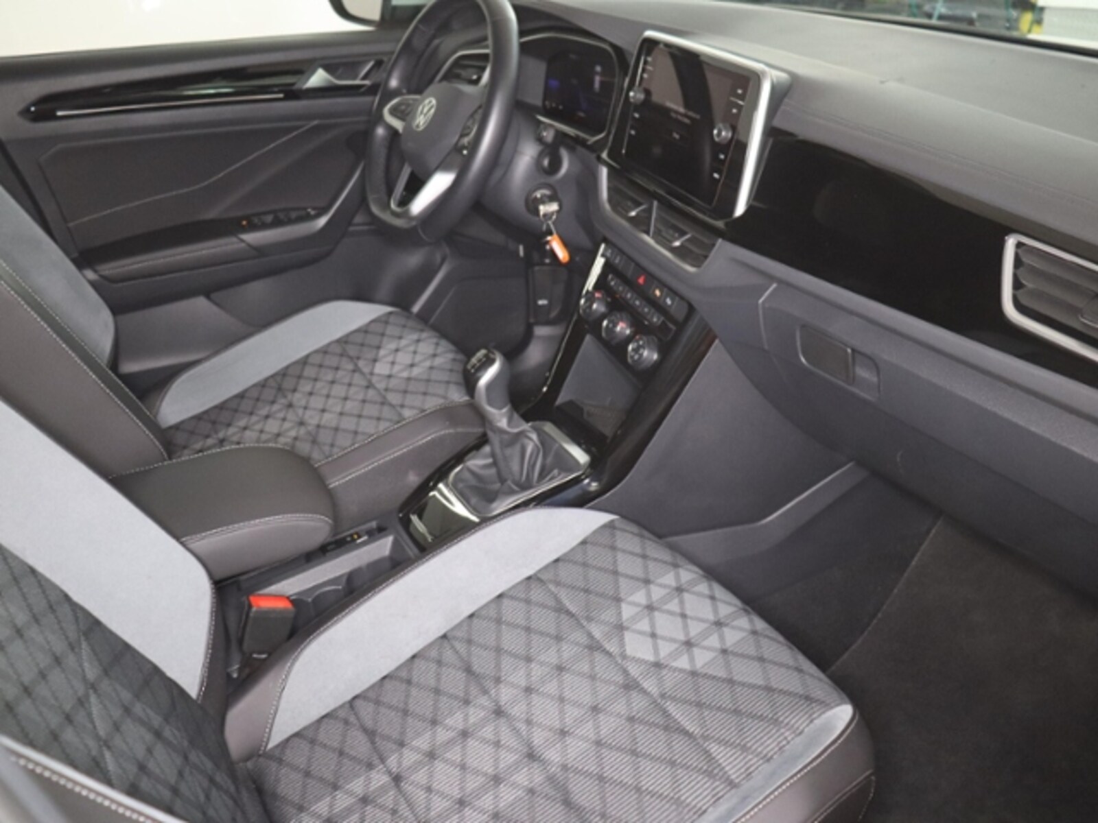 Volkswagen T-Roc – Bild 9