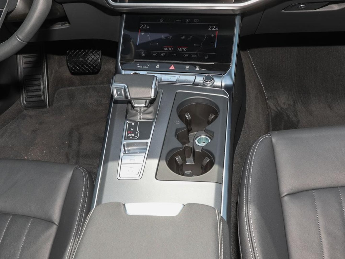 Bild über Audi A6 Avant S line 40 TDI S tronic - für weitere Informationen kontaktieren Sie den Audi Partner
