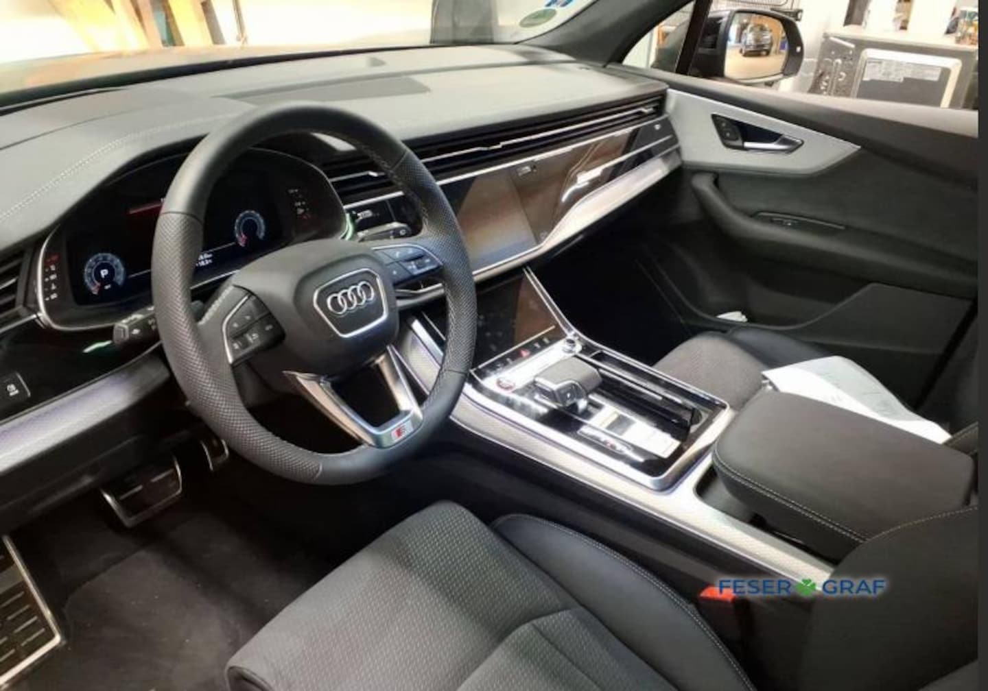 Bild über Audi SQ7 SUV TFSI quattro 373 kW tiptronic - für weitere Informationen kontaktieren Sie den Audi Partner