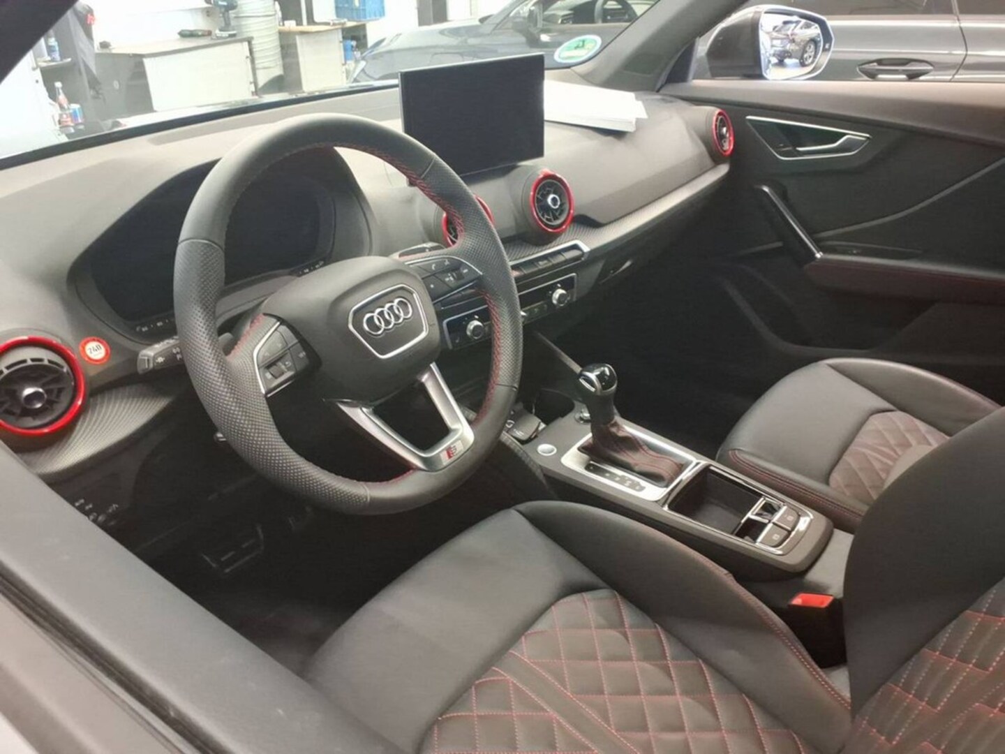 Bild über Audi Q2 S line 35 TFSI S tronic - für weitere Informationen kontaktieren Sie den Audi Partner