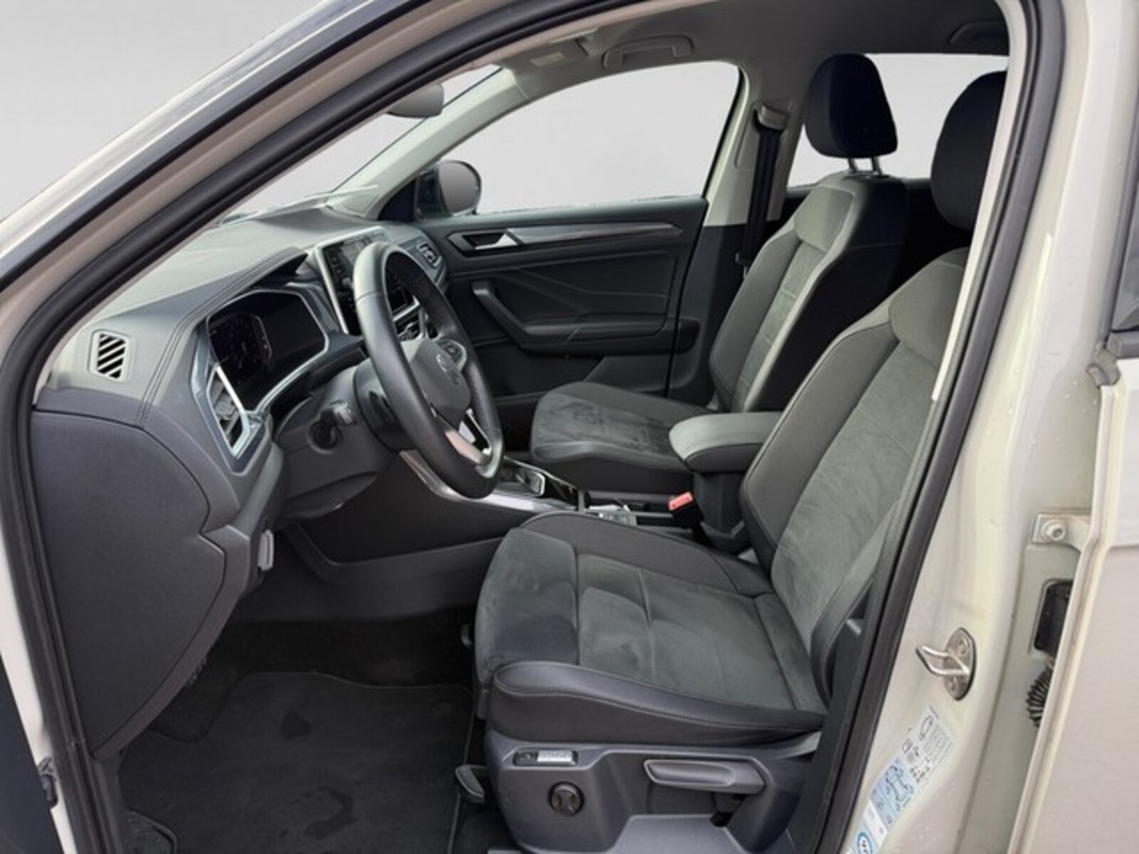 Volkswagen T-Roc – Bild 10