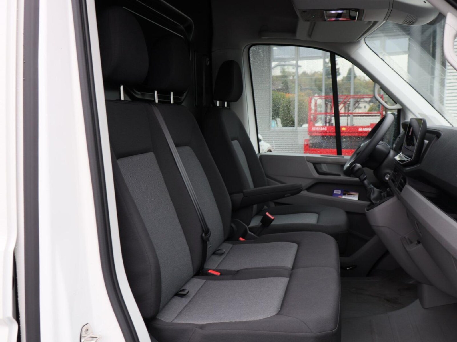 Volkswagen Crafter Kasten langer Radstand – Bild 6