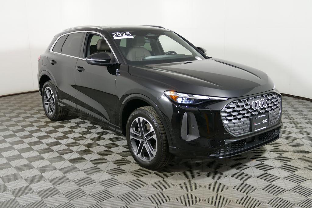 2025 Audi Q5 40 Premium's photo