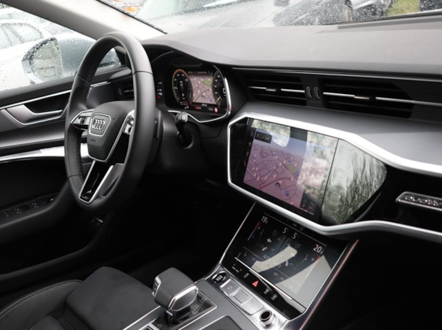 Bild über Audi A6 Avant TFSI e S line 50 TFSI e quattro S tronic - für weitere Informationen kontaktieren Sie den Audi Partner
