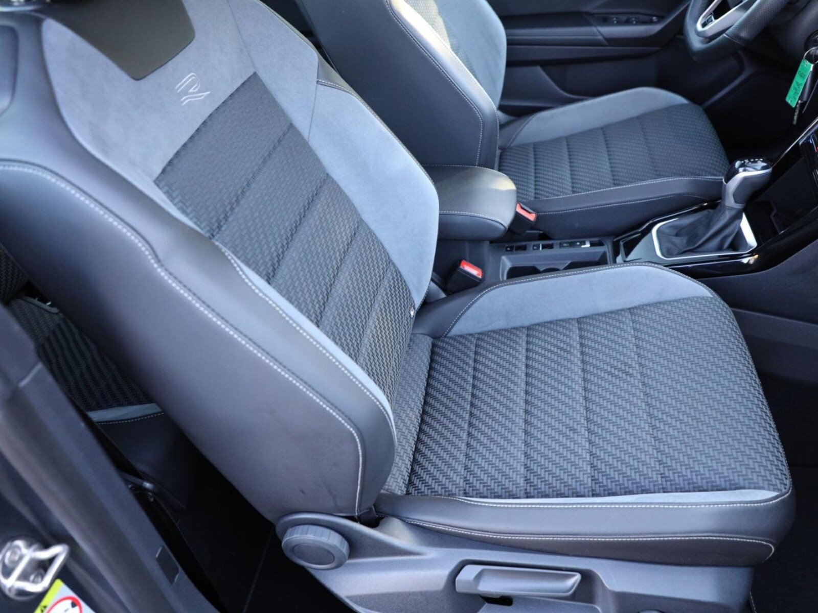 Volkswagen T-Roc Cabriolet – Bild 23