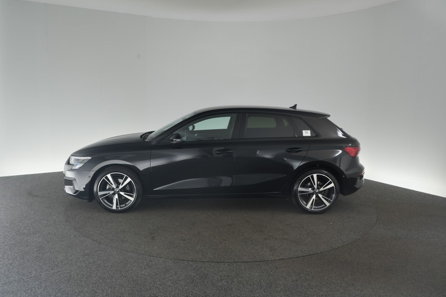 Bild über Audi A3 Sportback advanced 35 TDI S tronic - für weitere Informationen kontaktieren Sie den Audi Partner