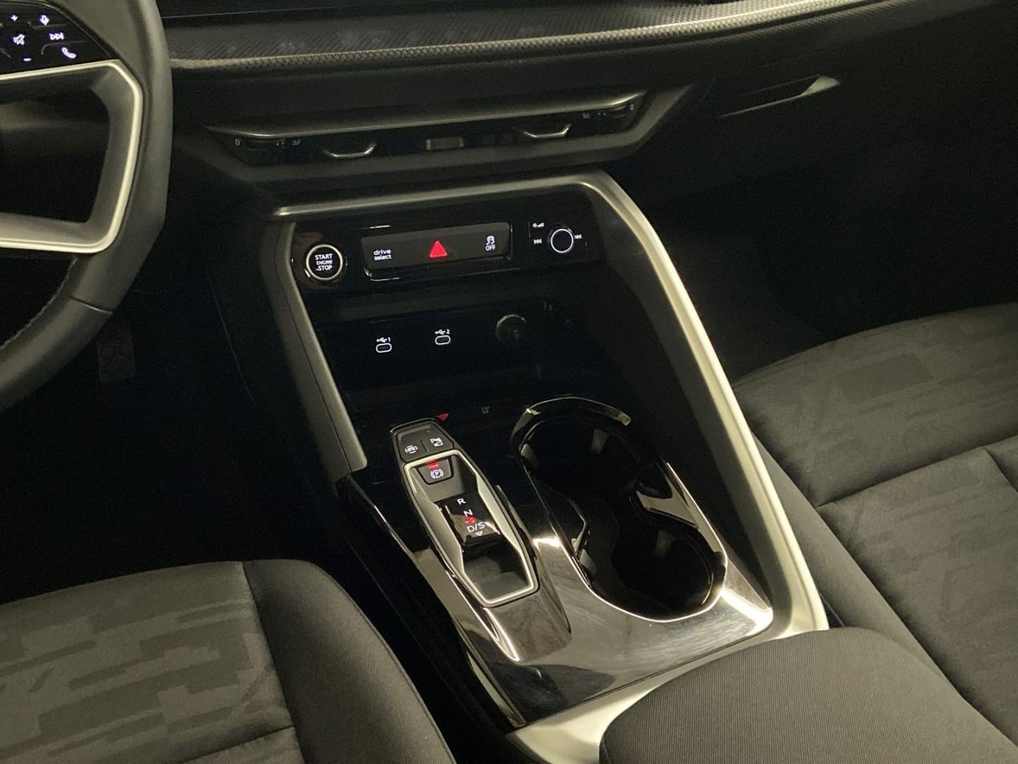 Bild über Audi Q5 SUV TFSI 150 kW S tronic - für weitere Informationen kontaktieren Sie den Audi Partner