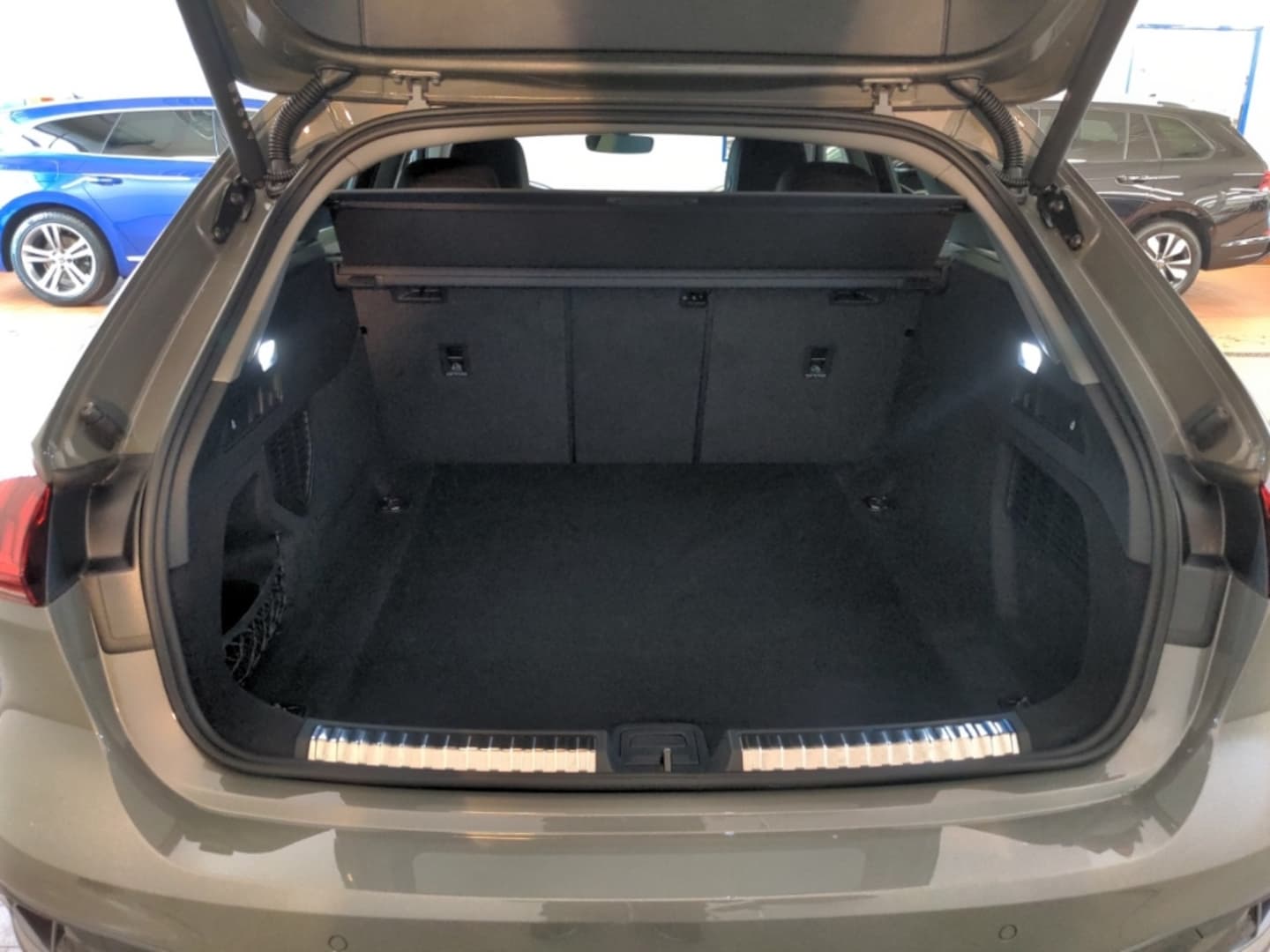 Bild über Audi A5 Avant TFSI 110 kW S tronic - für weitere Informationen kontaktieren Sie den Audi Partner