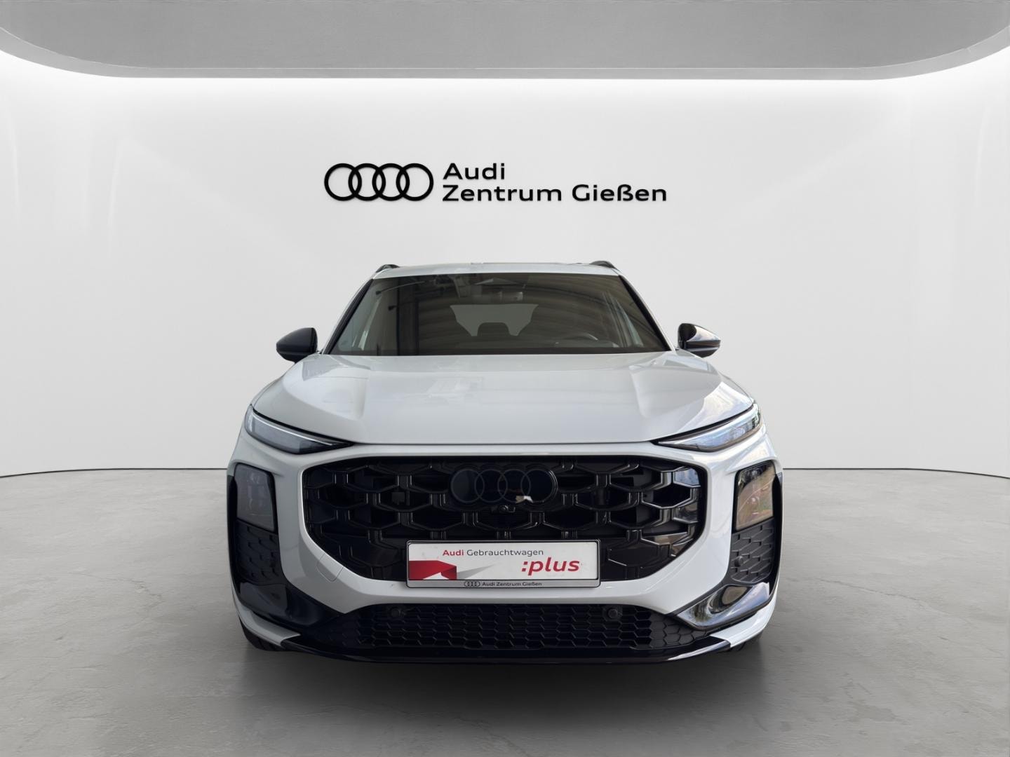 Bild über Audi Q3 SUV TFSI 110 kW S tronic - für weitere Informationen kontaktieren Sie den Audi Partner
