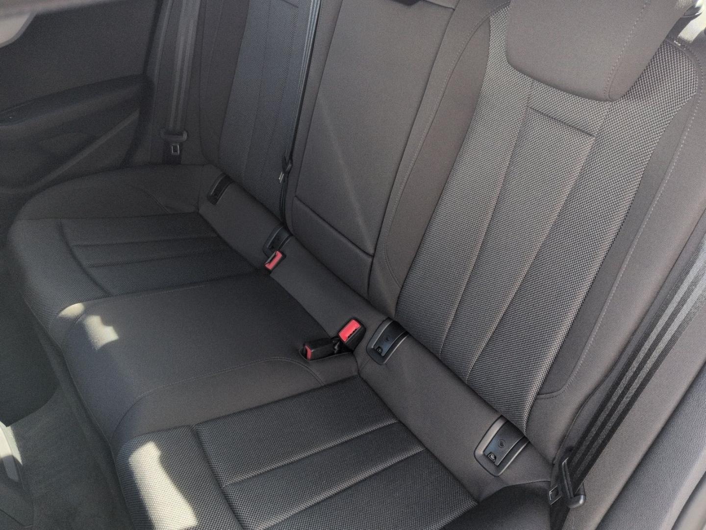 Bild über Audi A5 Sportback S line 40 TFSI S tronic - für weitere Informationen kontaktieren Sie den Audi Partner