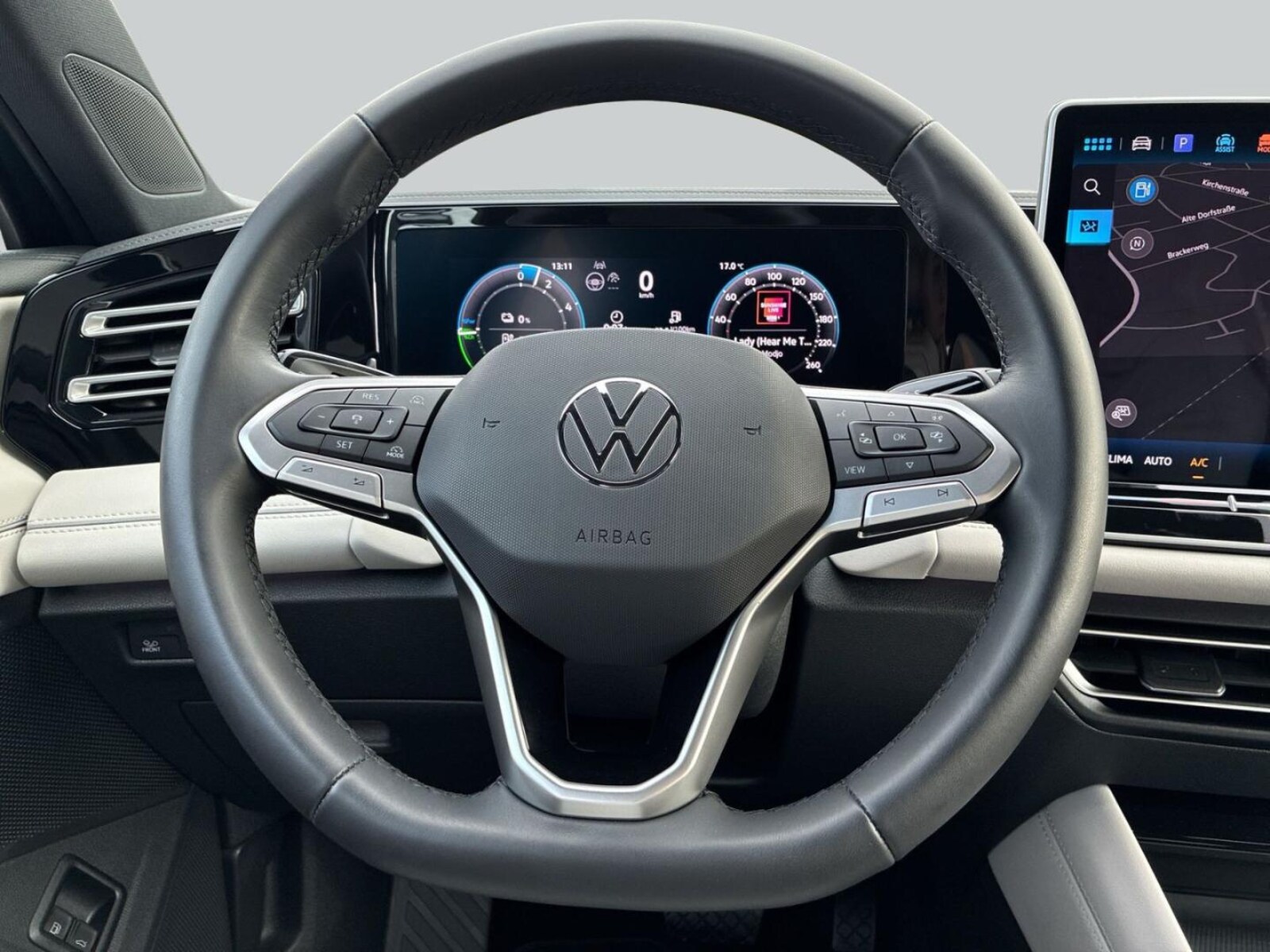 Volkswagen Tiguan – Bild 16