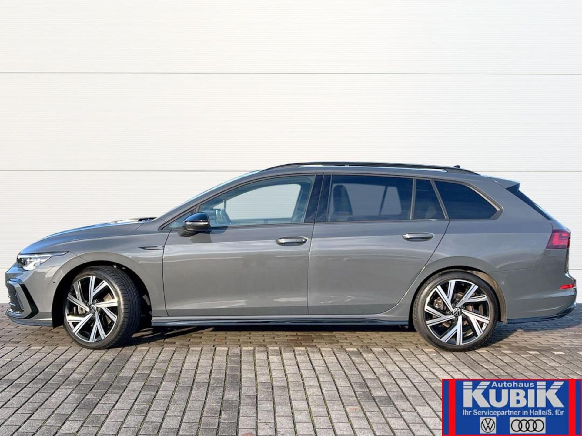 Volkswagen Golf Variant R-Line