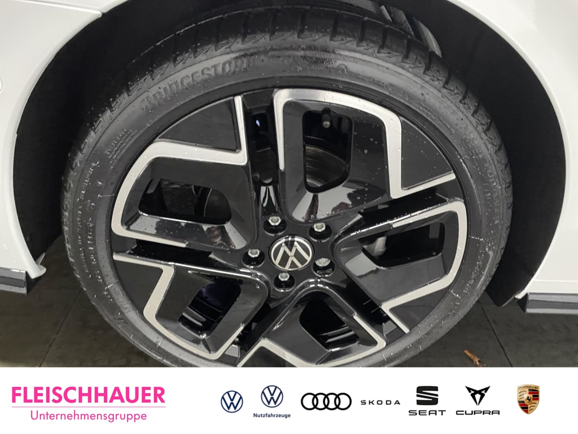 Volkswagen Golf Variant R-Line