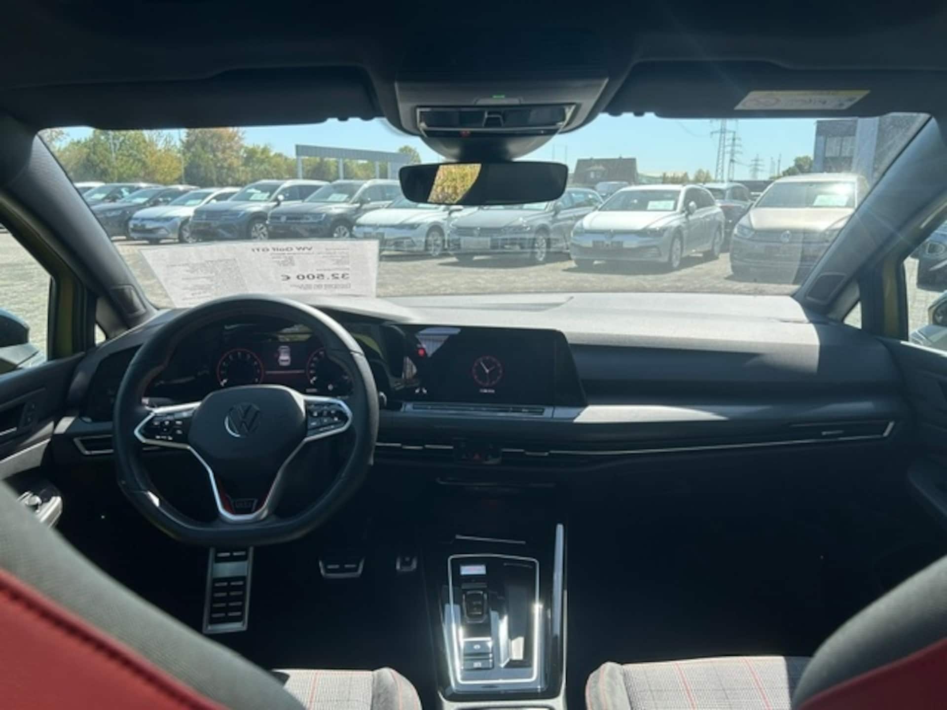 Volkswagen Golf GTI