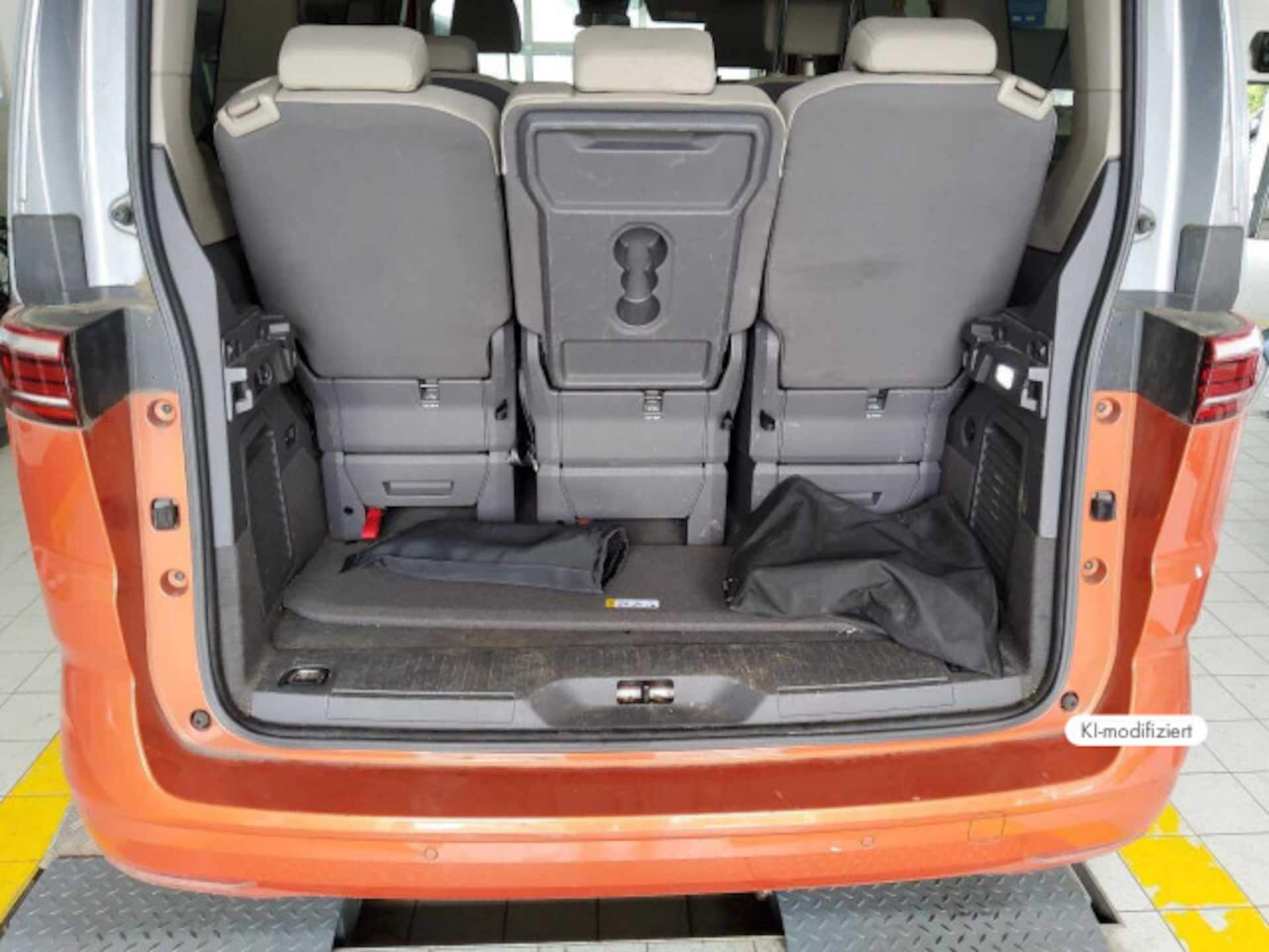 Volkswagen Multivan Basis-Modell
