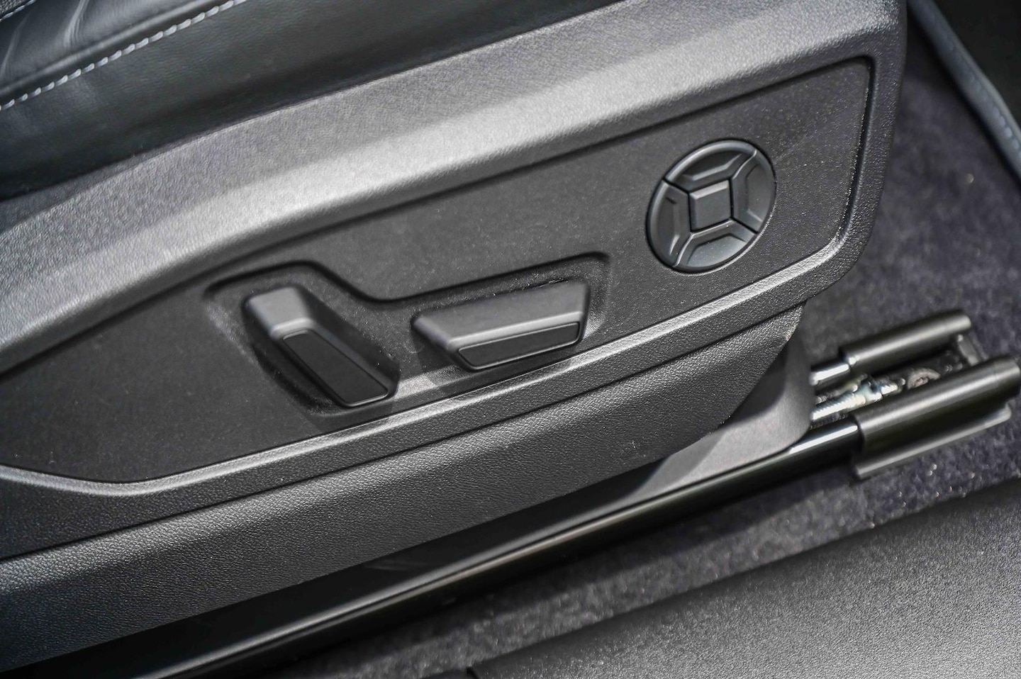 Image about Audi Q5 Sportback TDI quattro 150 kW sport