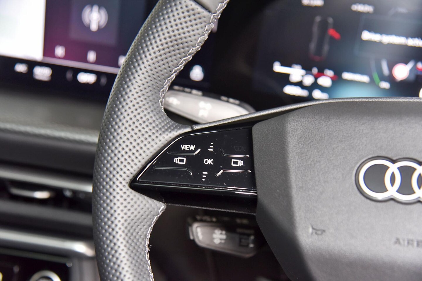 Image about Audi Q5 SUV e-hybrid quattro S tronic