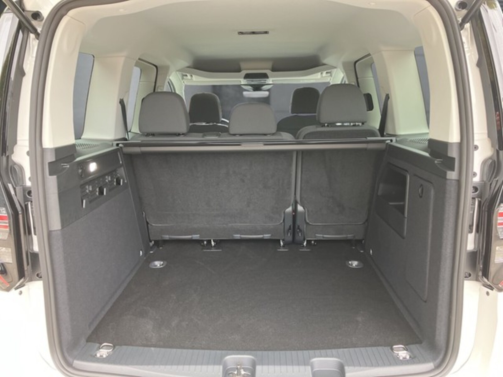 Volkswagen Caddy Kombi – Bild 7