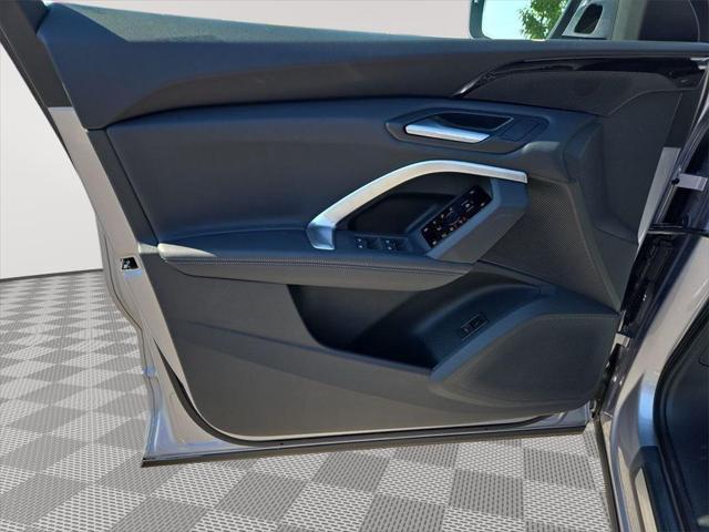 2025 Audi Q5 Premium - Photo 13