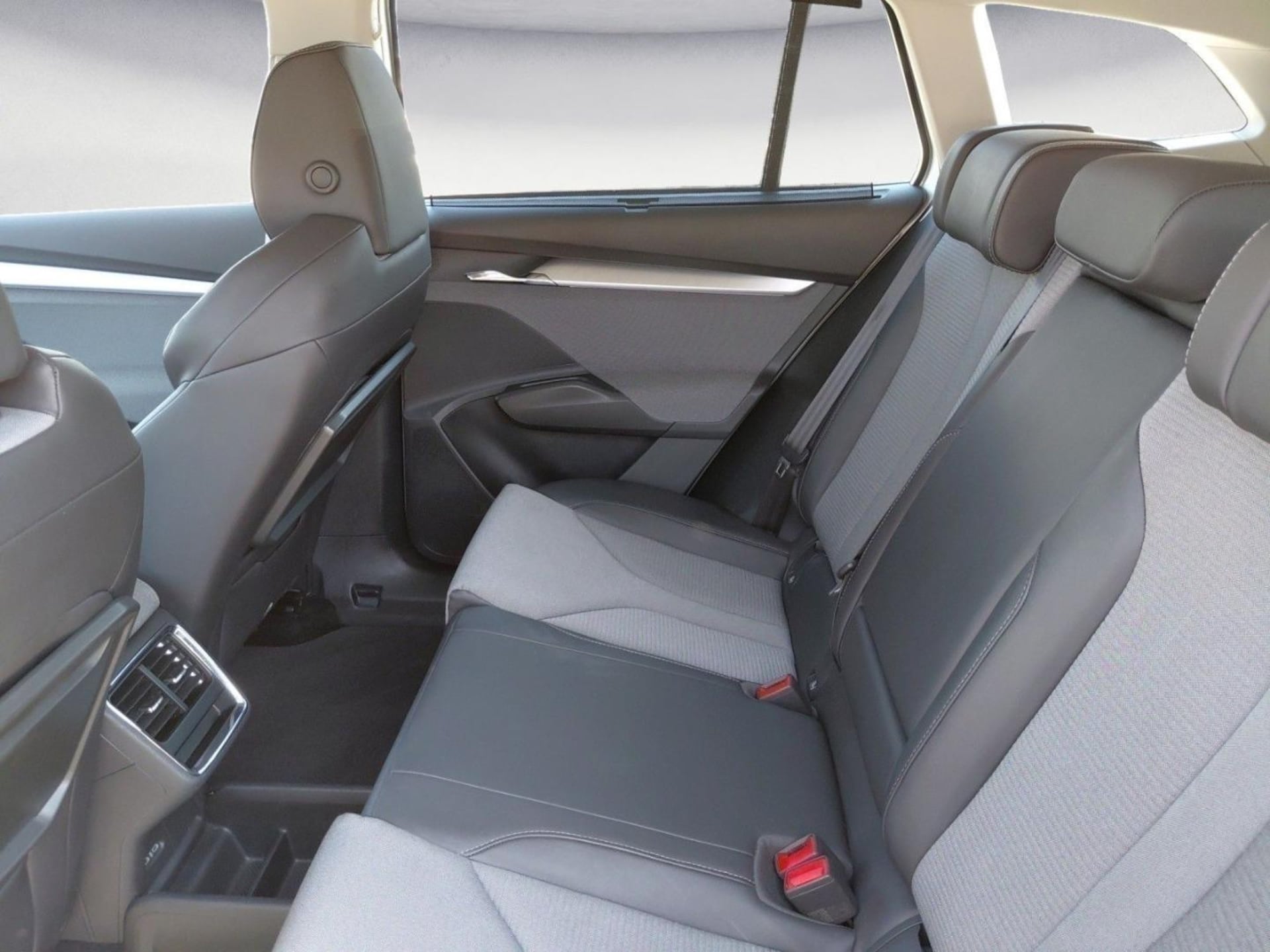 Skoda Enyaq 50