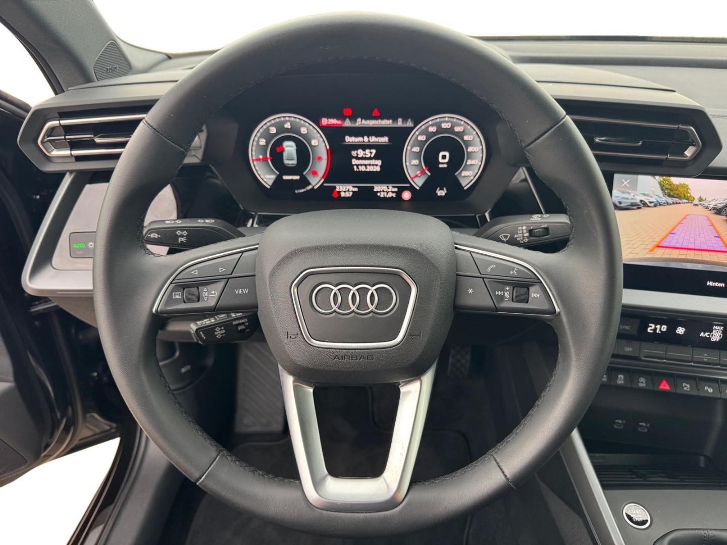 Bild über Audi A3 Limousine S line 35 TFSI Schaltgetriebe - für weitere Informationen kontaktieren Sie den Audi Partner