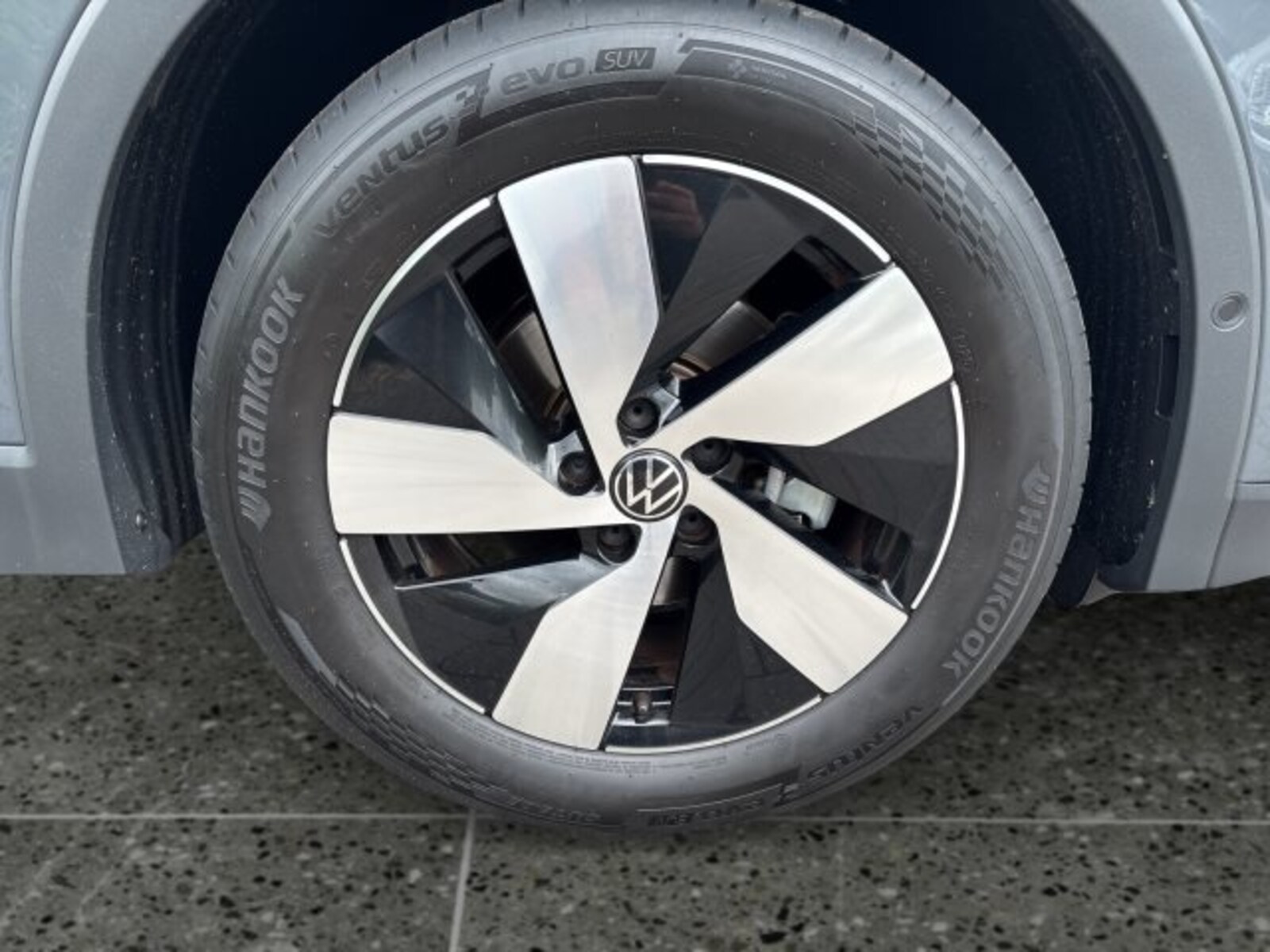 Volkswagen Tiguan – Bild 12