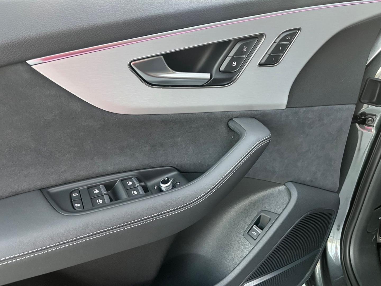 Image about Audi Q7 SUV S line 50 TDI quattro tiptronic