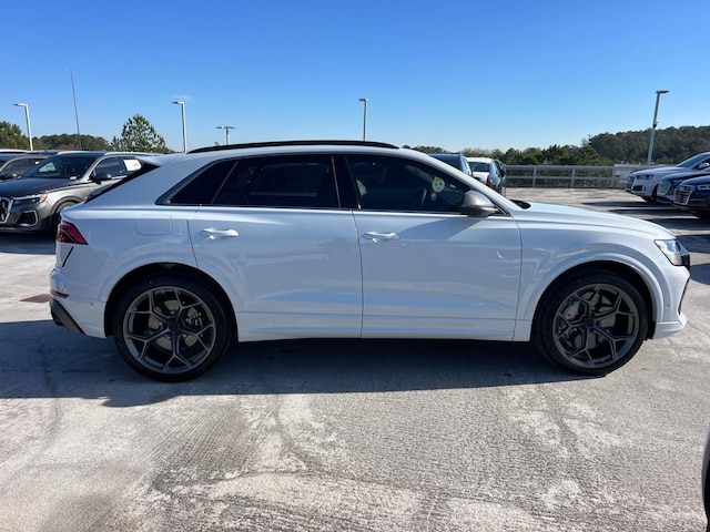 2026 Audi RS Q8 SUV performance