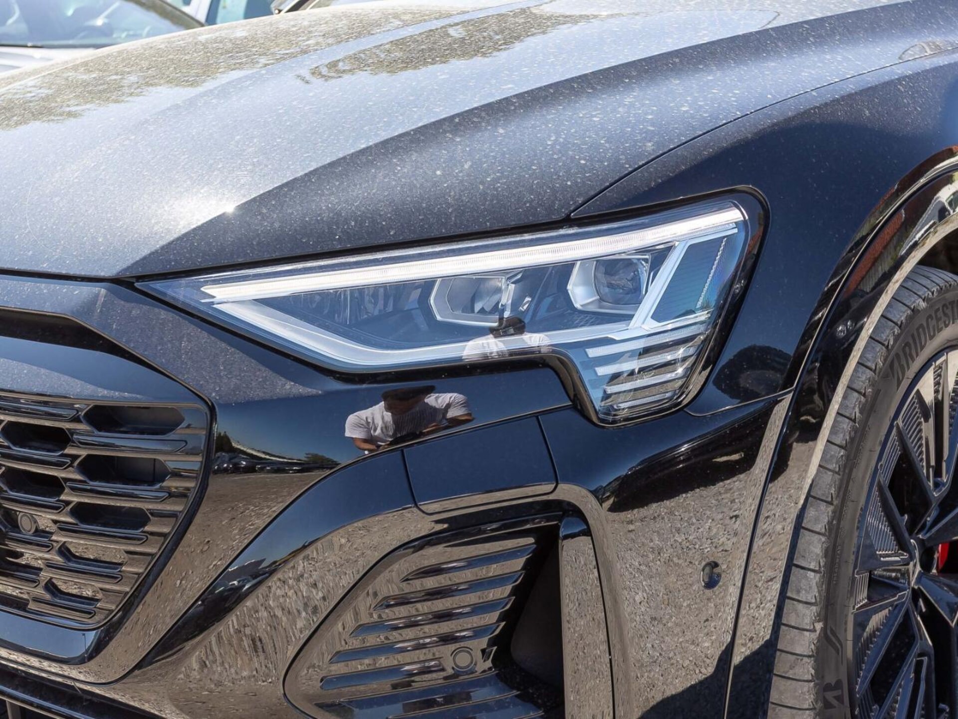 Audi Q8 e-tron S line