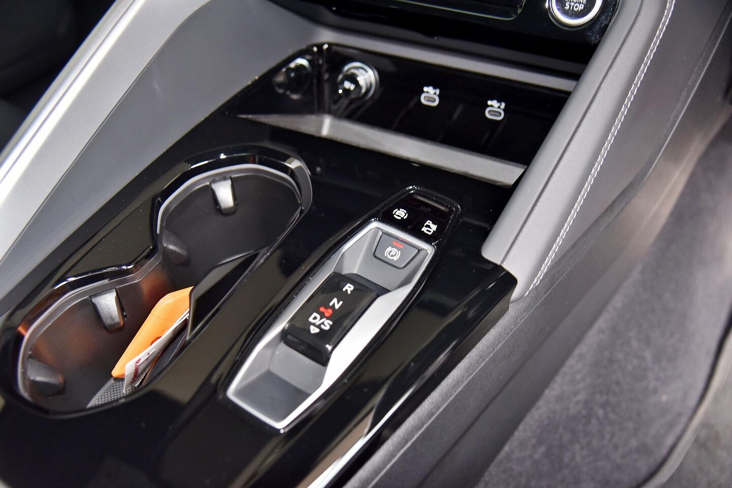 Image about Audi Q5 SUV e-hybrid quattro S tronic