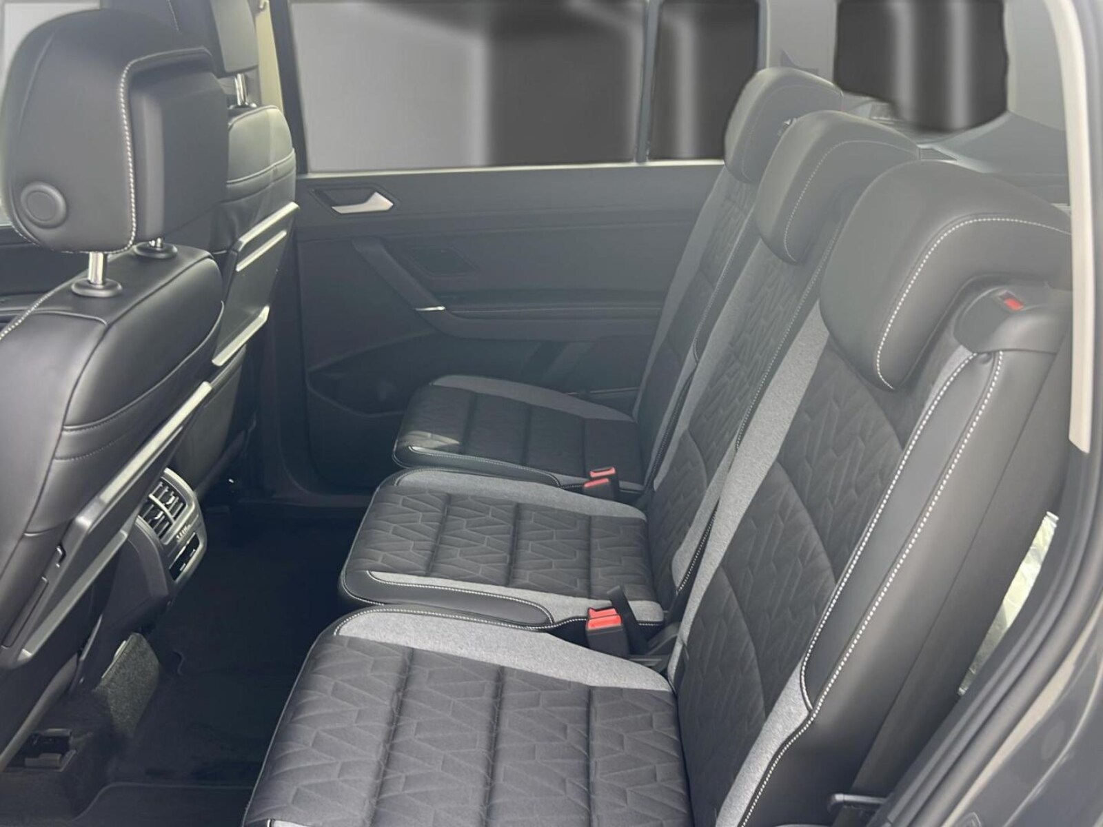 Volkswagen Touran – Bild 16